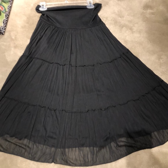 Prairie type tiered skirt with a sheer overlay - Picture 2 of 5